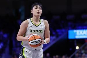 媒体人：李月汝最近状态很迷 连续九场得分没上双了