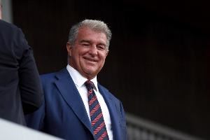 世体：拉波尔塔任内巴萨财务状况糟糕，但管理层收入在增加