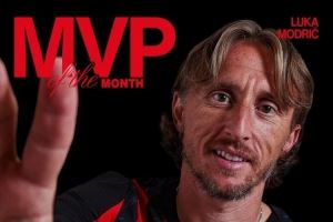 大师!40岁莫德里奇当选米兰10月最佳球员