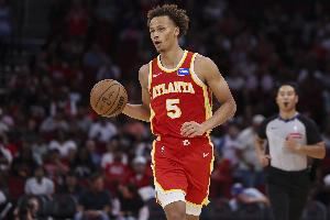 表现全面!丹尼尔斯12中8砍下18分篮板3助攻4抢断1盖帽